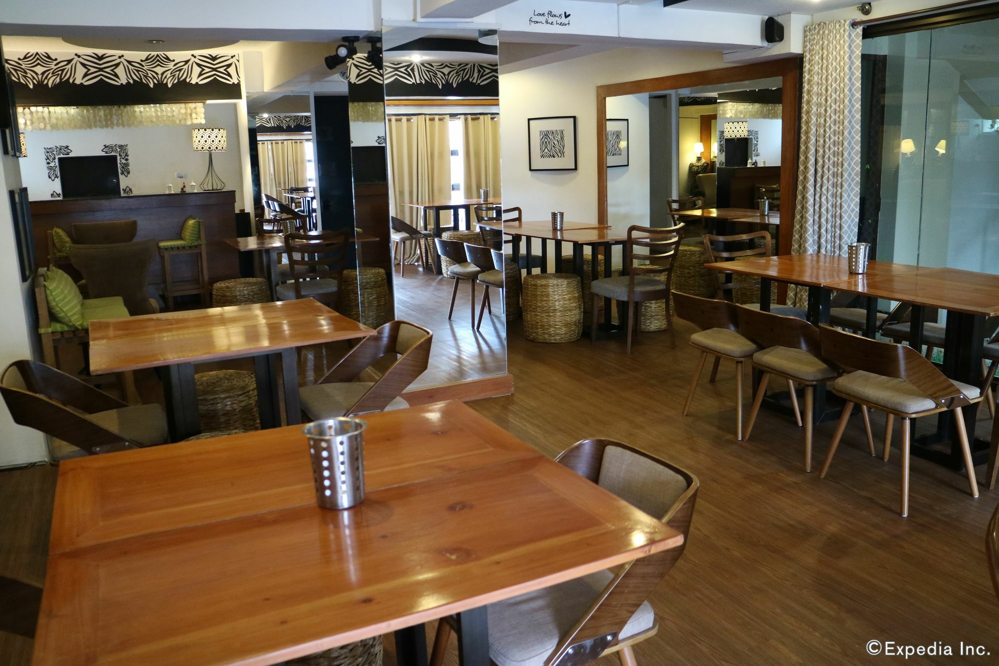 Urban Inn Iloilo ภายนอก รูปภาพ
